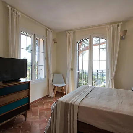Domaine St Francois La Tour Appartement *