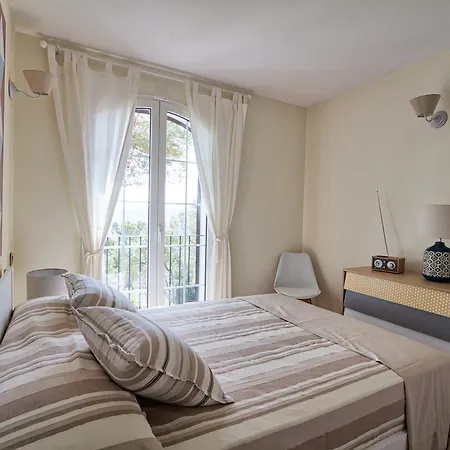 Domaine St Francois La Tour Appartement *
